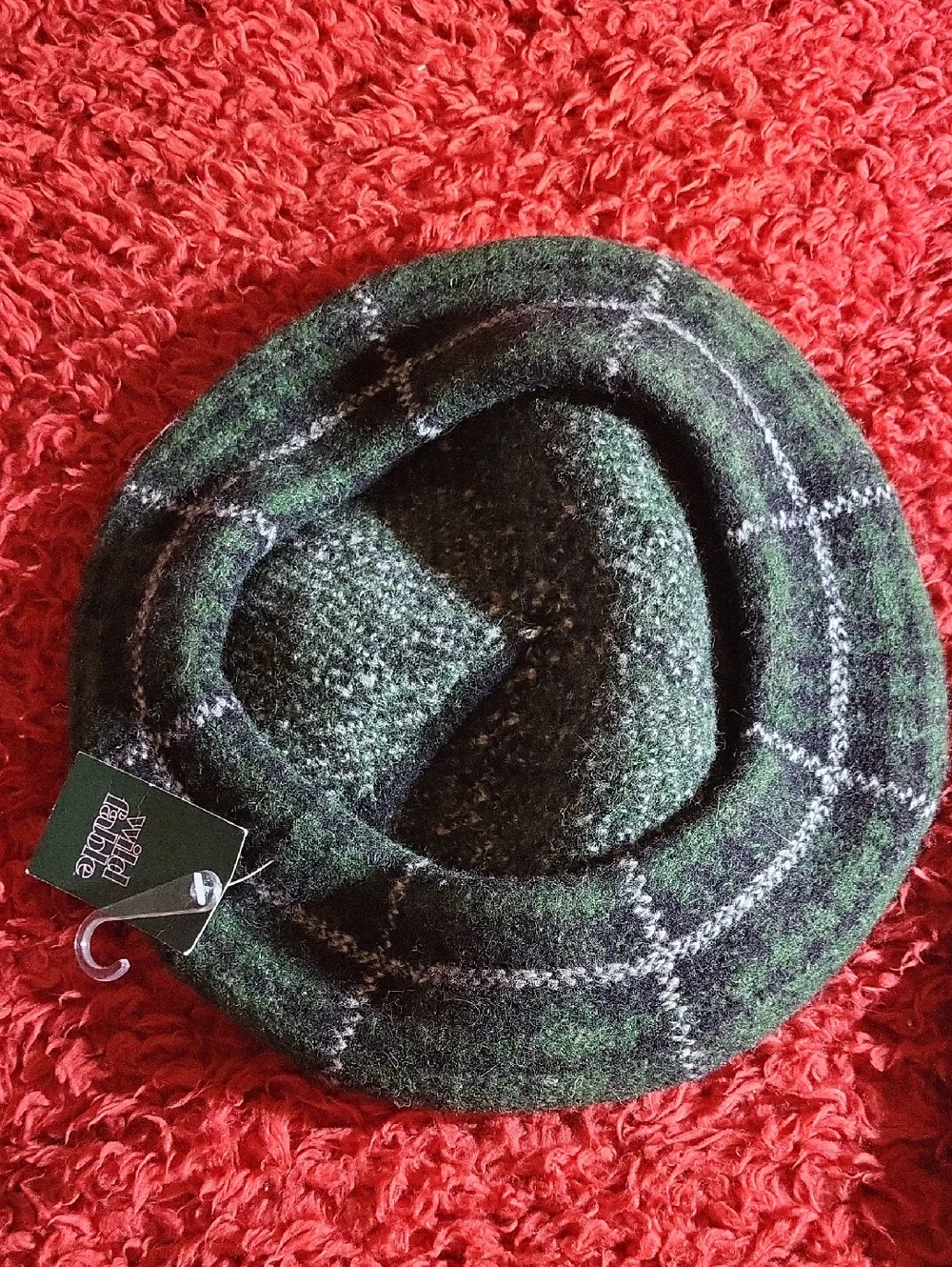 New Vintage Two Wool Berets - Green Plaid & Red - Picture 7 of 8